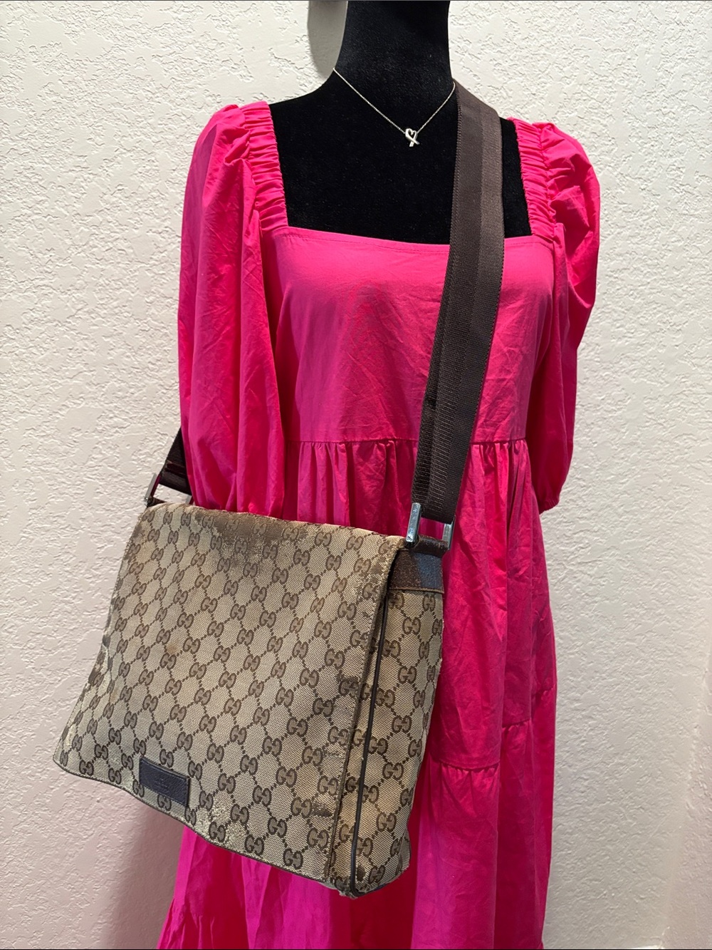 Gucci Beige/Brown GG Canvas Crossbody Messenger Bag